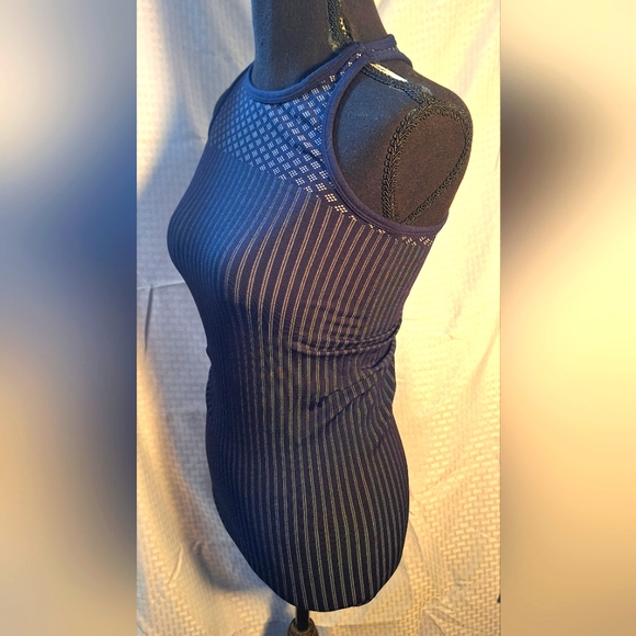 🪩ATHLETA womens tank top. Size: XS - Picture 3 of 5